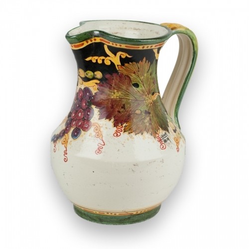 Vitti Pitcher